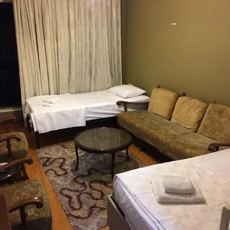 Cezayir Butik فندق مبيت وإفطار *