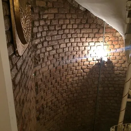 Cezayir Butik فندق مبيت وإفطار *
