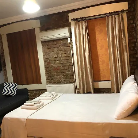 Cezayir Butik فندق مبيت وإفطار *