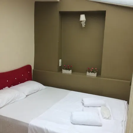 Cezayir Butik לינה וארוחת בוקר *